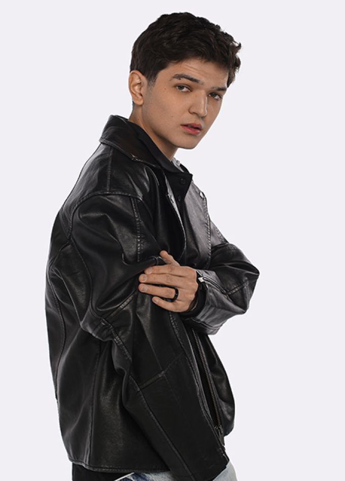 AKMAL`