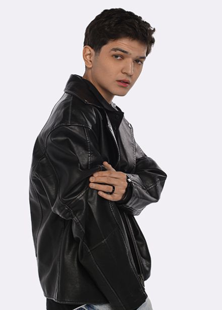 AKMAL`