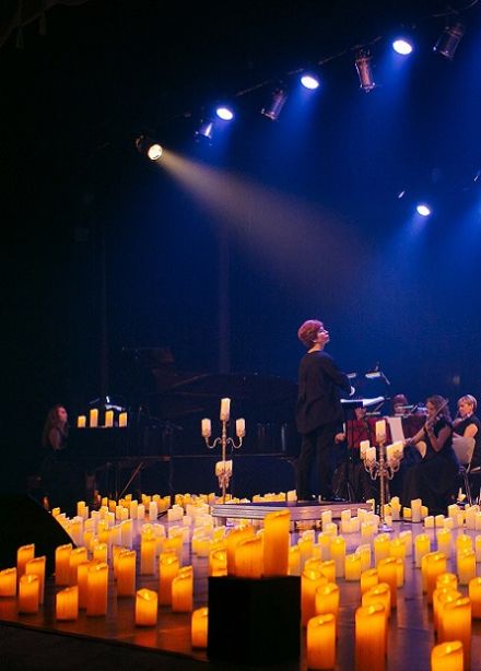 Ханс Циммер и Людовико Эйнауди: двойной концерт в сиянии тысячи свечей